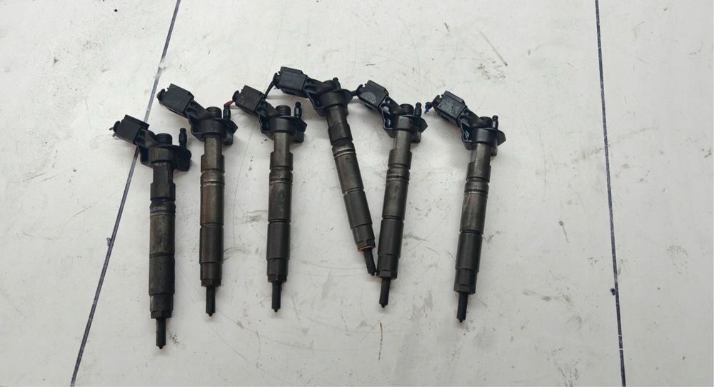 Injector Mercedes ML320 CDI cod injector 044511027