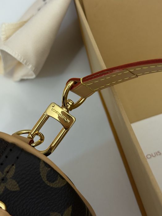 Geanta Louis Vuitton Nano Speedy