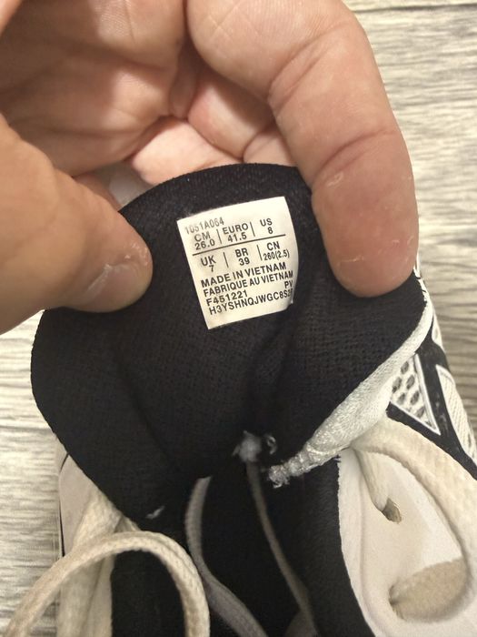 волейбольные кроссовки asics, срочно!!!