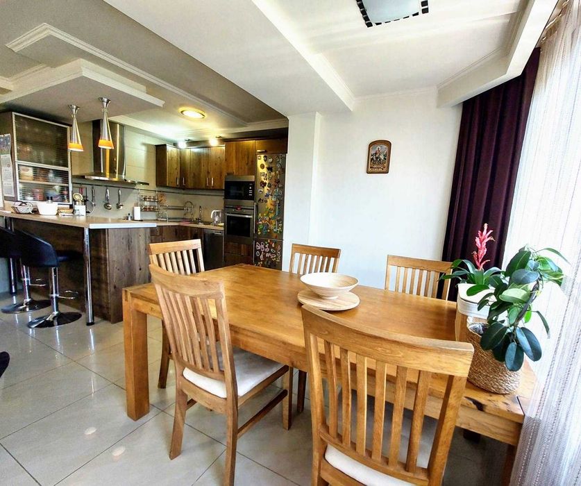 Продава се Тристаен апартамент в Пловдив, Кючук Париж - 151 кв.м за 1305 €/кв.м - Снимка #6