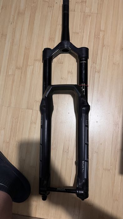 Rock shox Zeb select+ (330€) по договаряне, главина dt swiss 350 classic 15x110 boost.Часто за колело MTB