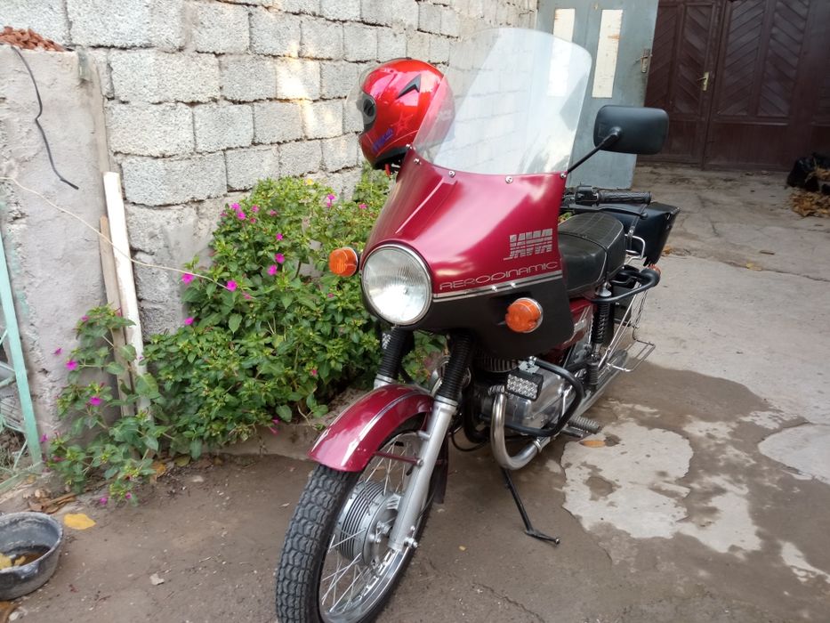 Продается мотоцикл Ява чезет. 350 . 12 вольт в отличном состоянии.