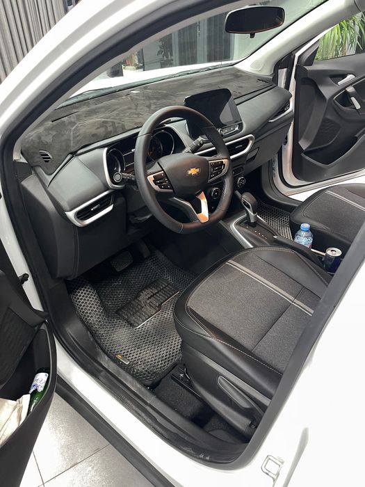 Tracker 2 LTZ avtomobil sotiladi !