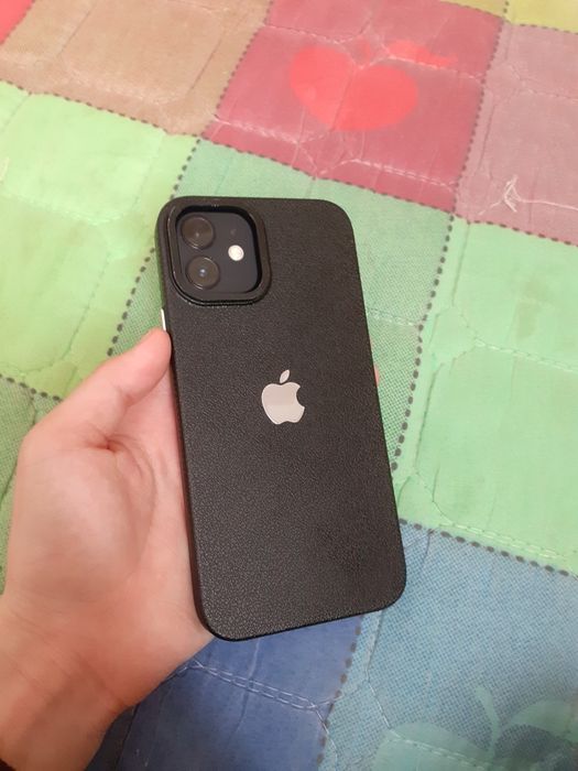 Айфон 12 срочно.