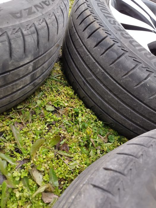 Джанти за  kia Sportage 18 цола нямат заварки  по тях или да са криви