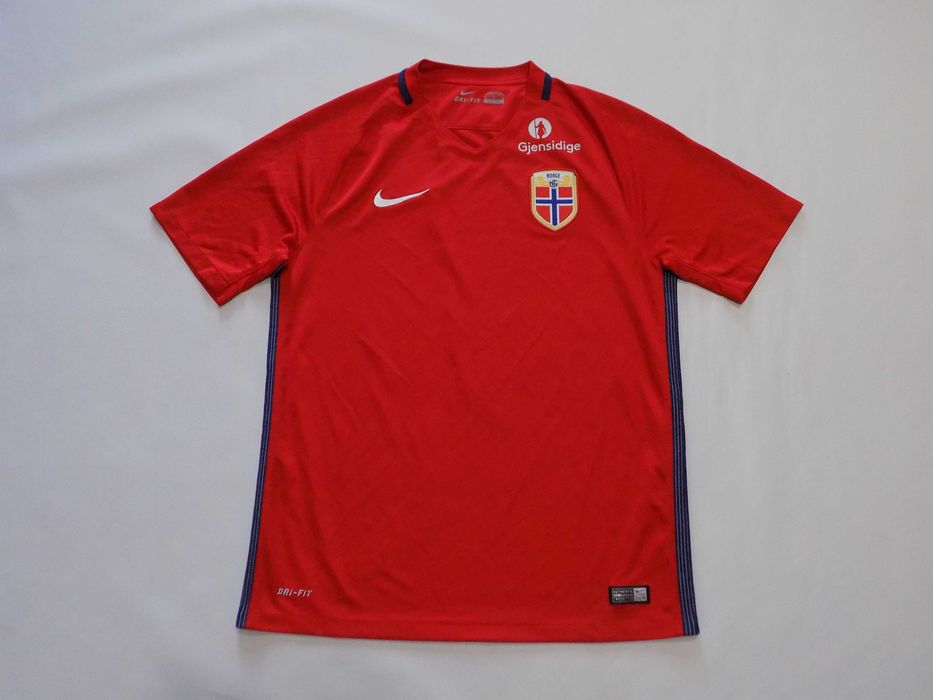 нова футболна тениска bayern munich/norge nike екип оригинална мъжка S