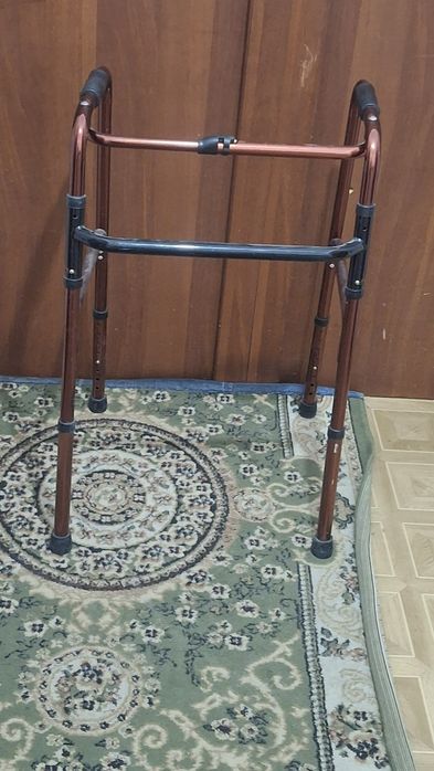 Ходунок для взрослых