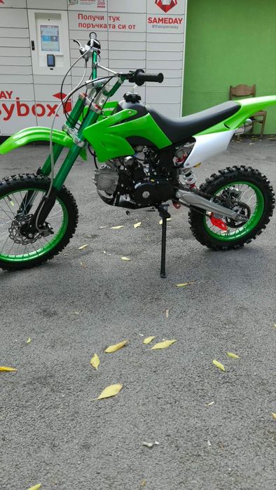 Крос 125 кубика чисто нов 2025