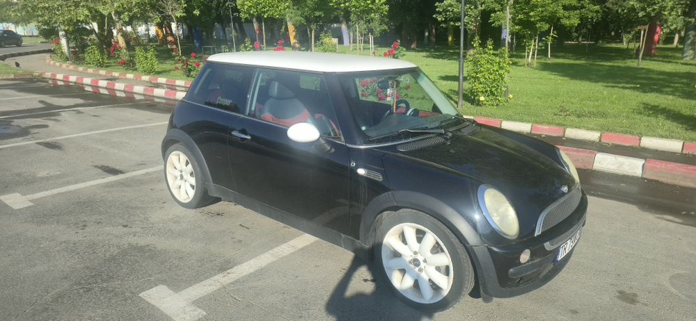 De vanzare Mini Cooper,1.6 benzina,an 2003