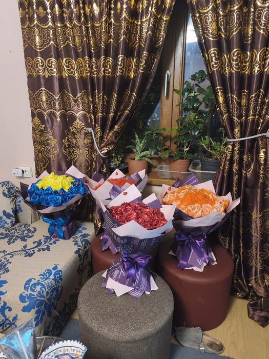 Vând Buchete de flori eterne de saten în Deva