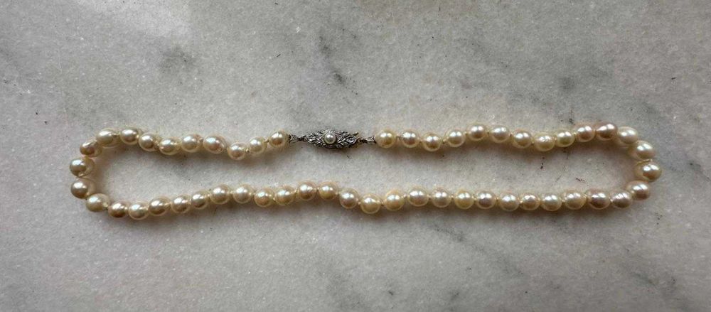 Colier din perle, cu închizătoare din aur și argint