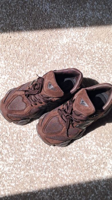Adidasi NB 9060 brown