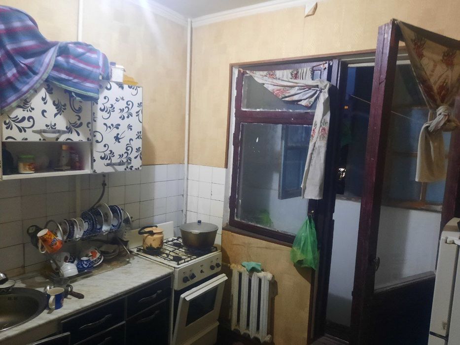 Продажа 2/4/9 на Юнусабад-14, 2 хонали сотилади