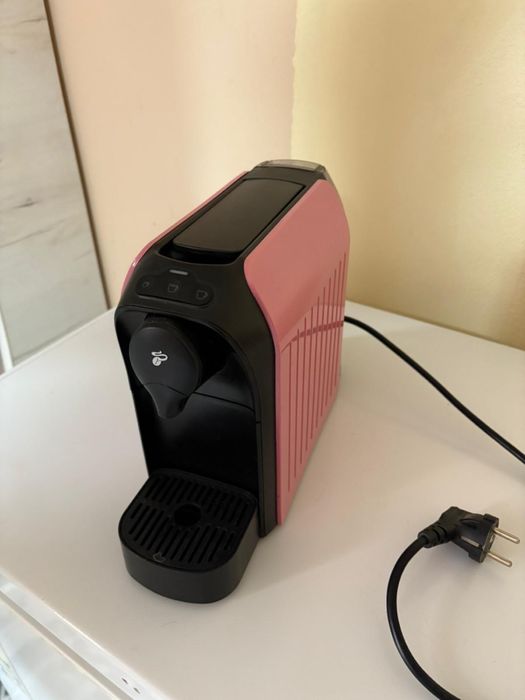 Vand aparat de cafea in stare foarte bună