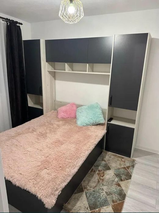 Apartament 3 camere de vanzare