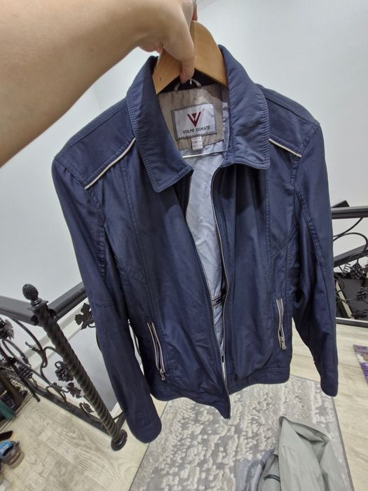 Мужская ветровкв