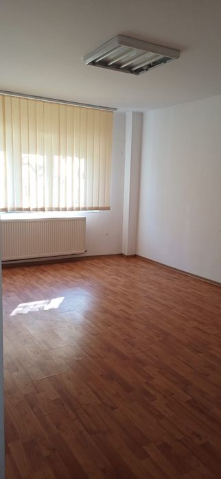 Apartament cu 2 camere de inchiriat