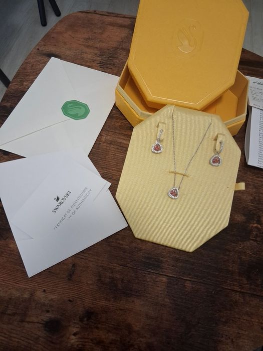 Set Swarovski colier si cercei