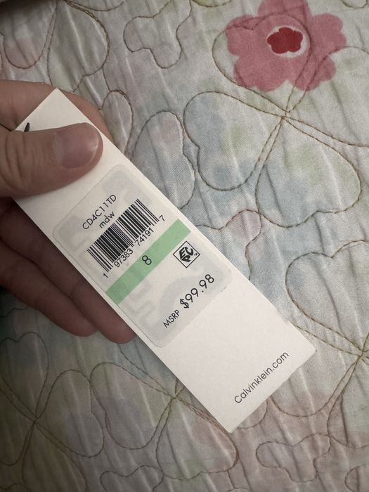 Продаю новое платье CALVIN KLEIN.