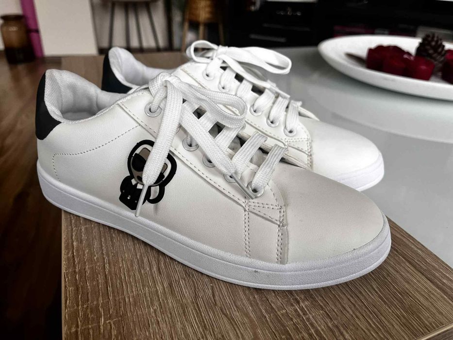 НОВИ! Дамски кожени кецове - размер 39