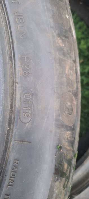 Vând 2 cauciucuri 225/55 R17 de vară
