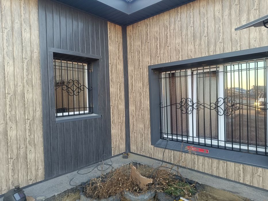 Садовые качели и беседки