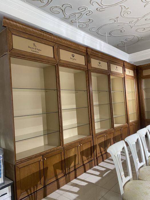 Витрина для шоурума