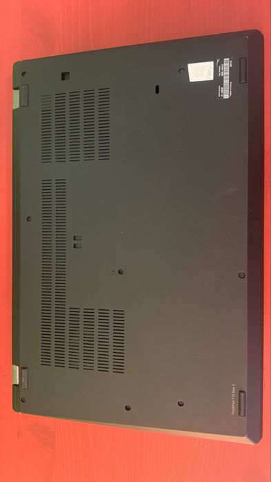 Thinkpad T15 Gen 2i, core I7-1185G7, 32 GB RAM, 512 GB NVME Samsung