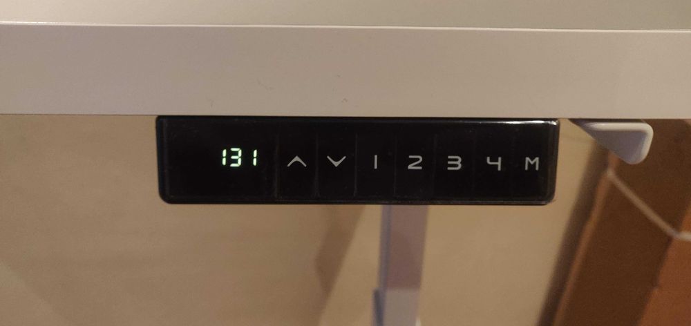 Ергономично електрическо бюро с два мотора