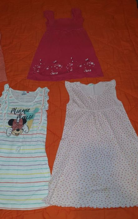 Lot 5 rochite elegante  fetita 5-6 ani in stare impecabila