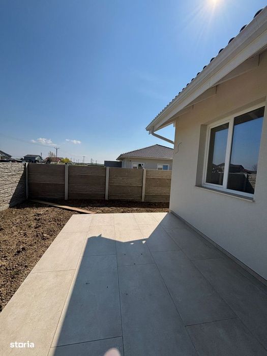 Duplex pe parter de vanzare, in Bucovat