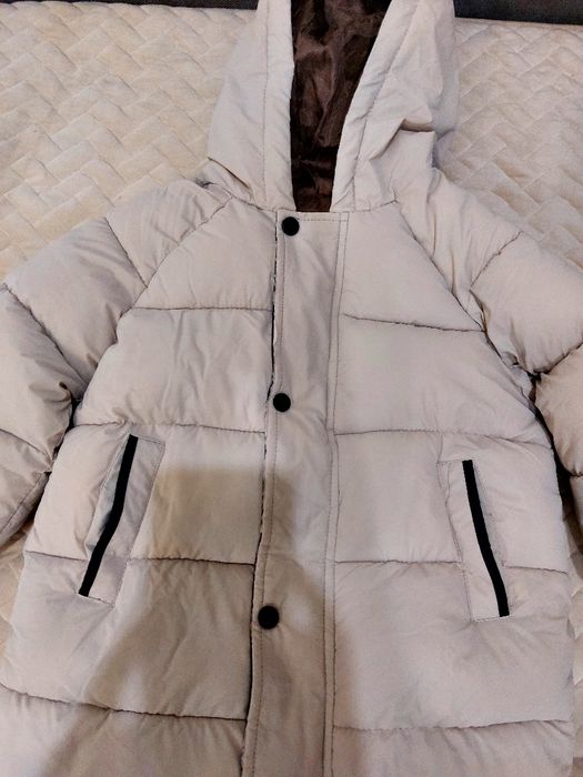 Продам детскую куртку