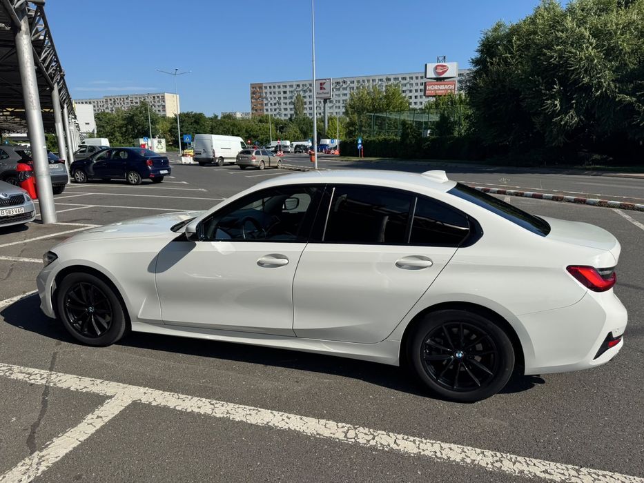 BMW 3 Series 2019 — imagine 2