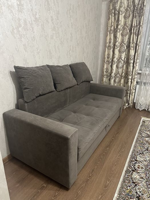 Срочно продам! Диван в хорошем состоянии