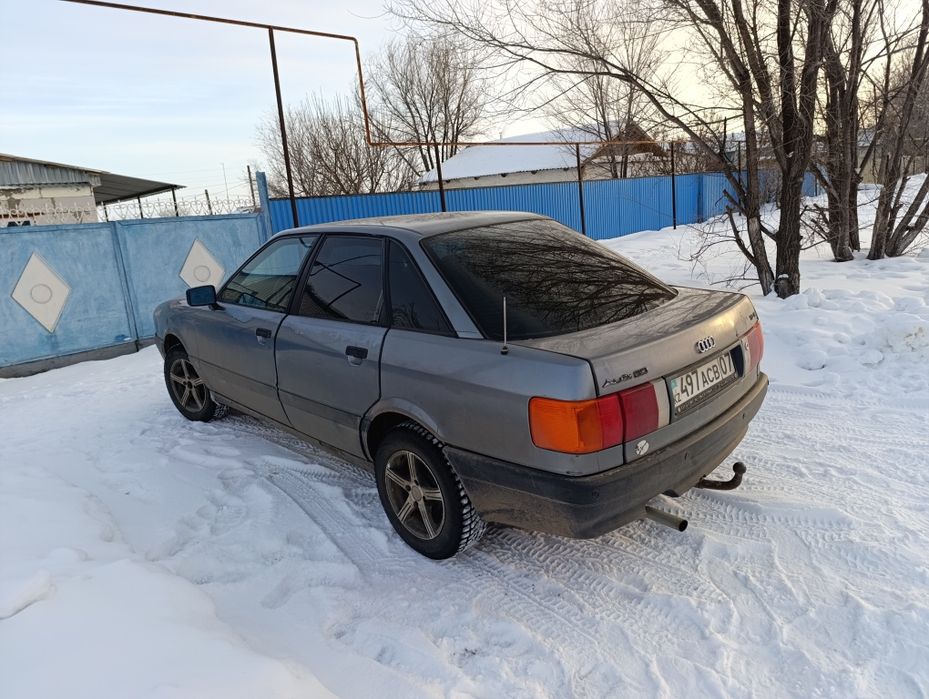 Продам Ауди 80 б3