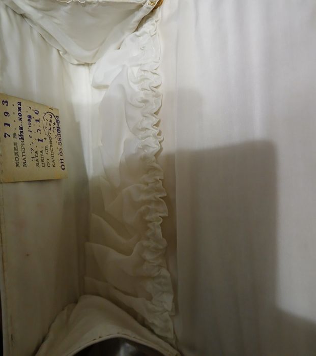 Дамско портмоне от лак