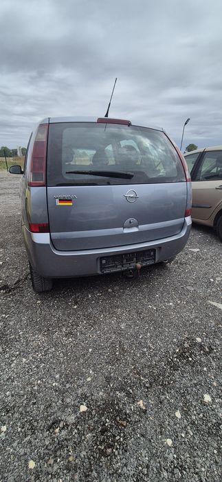 Опел мерива 1.7 CDTI на части