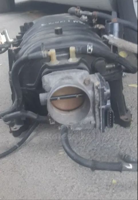 Дроссель 2UZ FE Коллектор на 2UZ FE