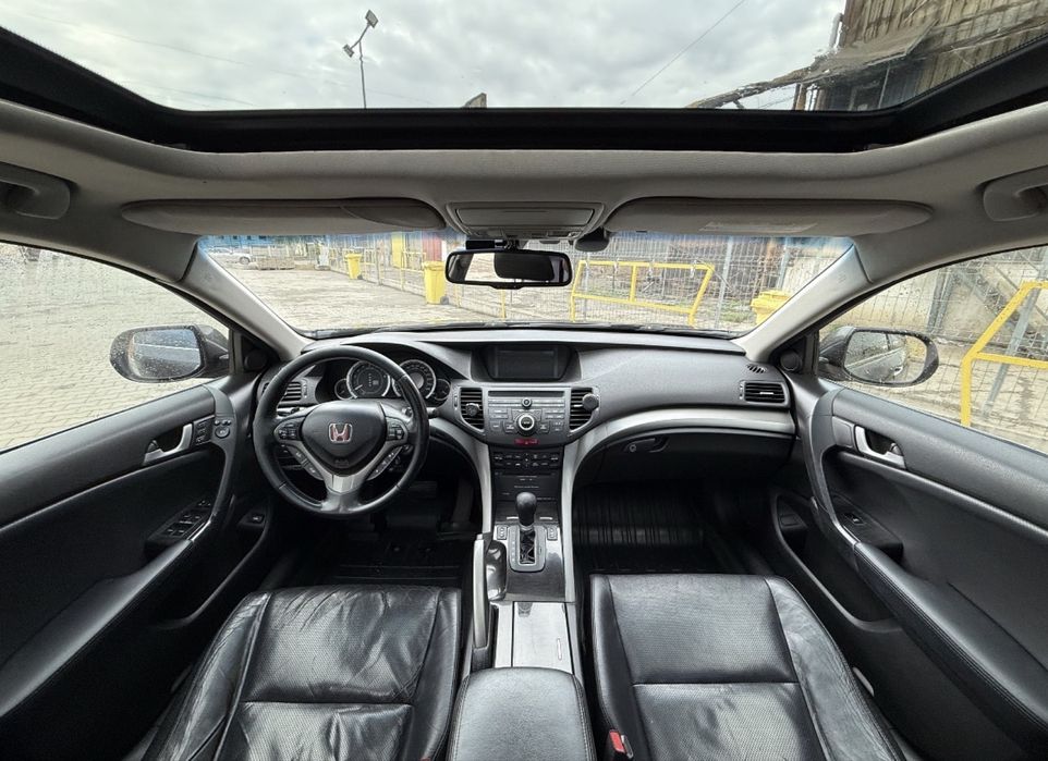 Vand Honda Accord CU2 automata 2.4 vtec 201cp