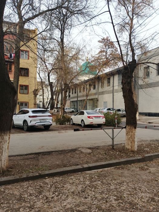 Чиланзар 23.  2 х комнатная малогоборитка.  Срочно