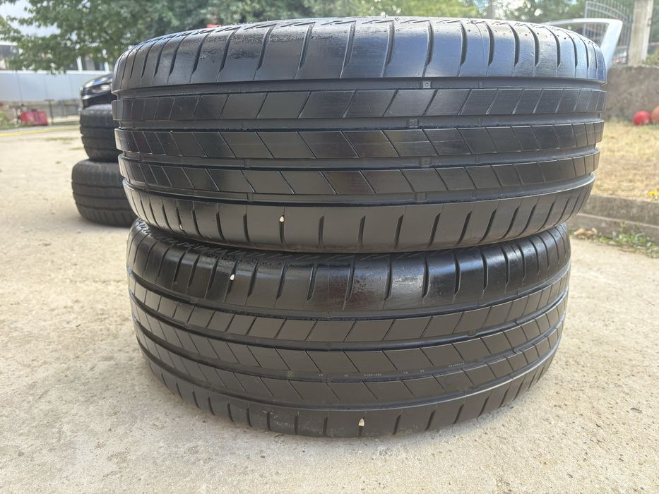2 броя летни гуми Brigestone 215/55 R17