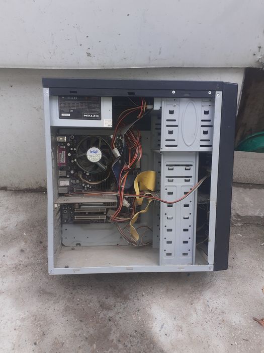 Продам кейс в сборе от компьютера