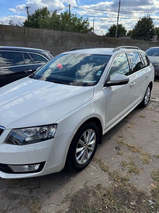 Vând mașină Skoda Octavia.2015