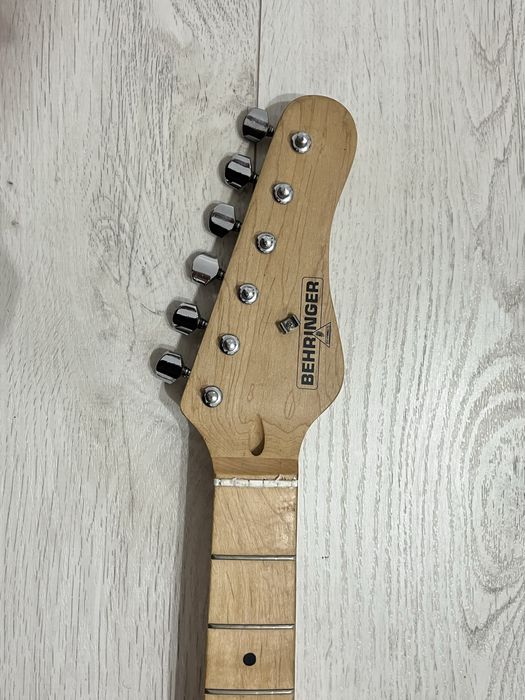 Chitara behringer stratocaster