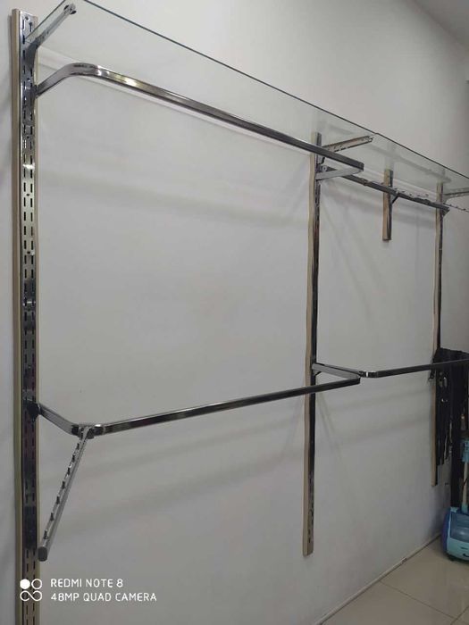 торговое оборудование для магазина одежды