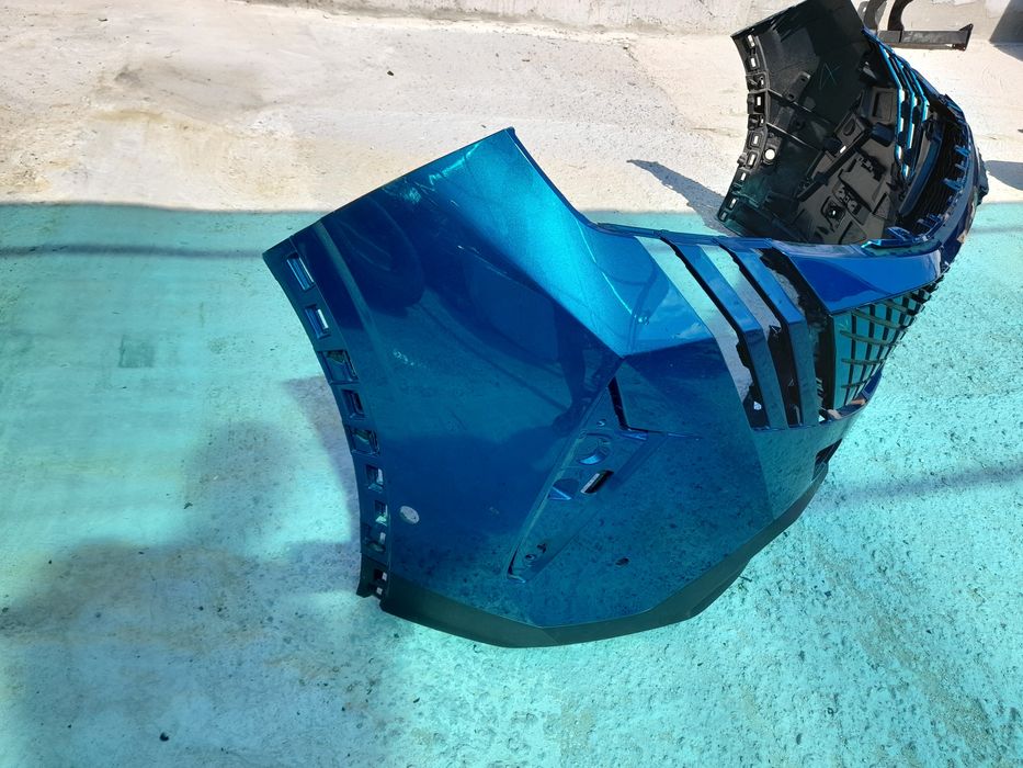 Броня грил решетка 2бр   пежо 3008 Е 2024г  Peugeot 3008 E