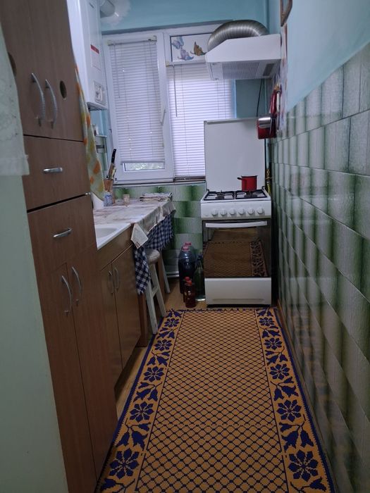 Vând apartament cu 3 camere