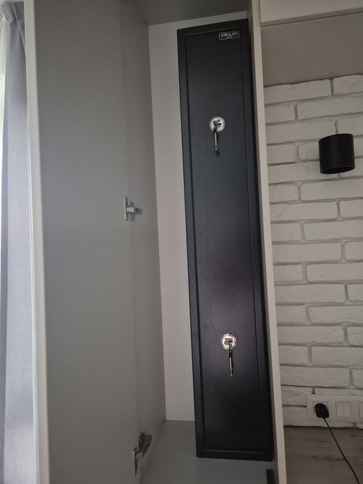 Каса за пушка с два ключа