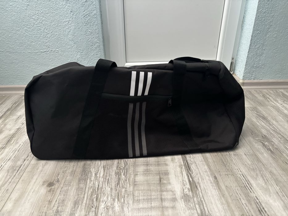 ЧИСТО НОВ спортен сак Adidas Primegreen (Черен)