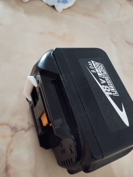 Baterii makita, milwaukee 9Ah